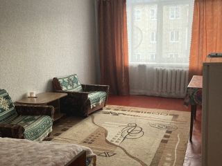 Сдам двушку косметический ремонт на длительный срок в центре города фото Валуйки