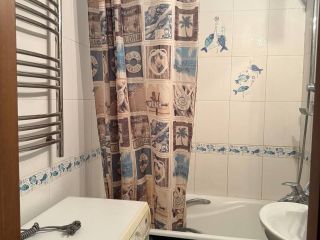 Продаю двушку установлены натяжные потолки евроремонт фото 9 Москва