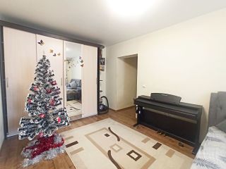 Продается 2 комнатная квартира косметический ремонт отличное место фото 8 Екатеринбург