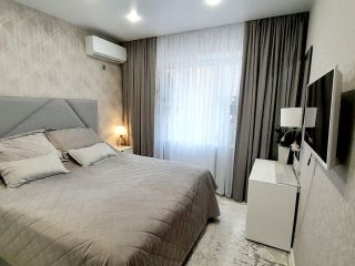 Продаю 2 комнатную квартиру евроремонт имеется охрана взрослый собственник фото 12 Краснодар