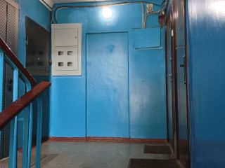 Продам однушку пластиковые окна есть документы фото Красноярск