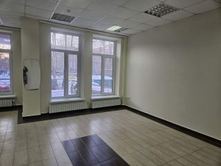 Продаю нежилое помещение свободного назначения фото 5 Тюмень