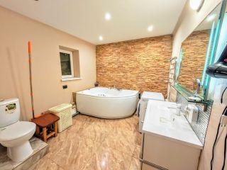 Продаю кирпичный дом с коммуникациями есть баня фото 16 Алексеевская