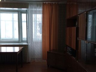 Продам однушку нуждается в косметическом ремонте с мебелью требуется ремонт фото 3 Зуевка