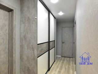 Продаю 4 комнатную квартиру с мебелью кирпичный фото 3 Новосибирск