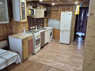 Продам деревянный дом круглогодичный подъезд имеются хозяйственные постройки фото Пушкино