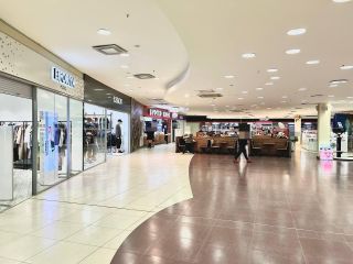 Сдаю магазин в центре города на первой линии фото Челябинск