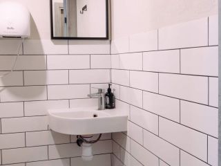 Продам нежилое помещение свободного назначения подключена канализация фото 13 Москва