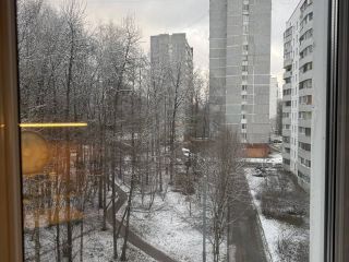 Продается двухкомнатная квартира установлены натяжные потолки с мебелью фото 14 Москва