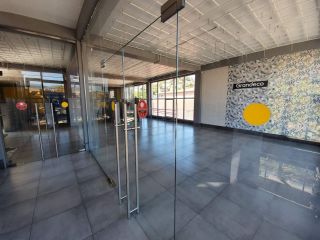 Сдам магазин панорамные окна есть электричество фото 4 Сочи