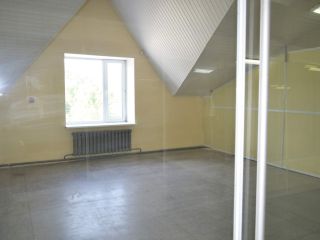 Сдам помещение под магазин на первой линии фото 2 Новосибирск