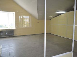 Сдам помещение под магазин на первой линии фото 3 Новосибирск