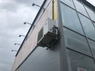 Сдается помещение под магазин с мебелью на первой линии фото 7 Киров