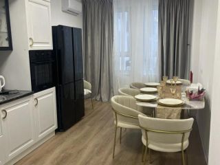 Сдается трехкомнатная квартира посуточная аренда фото Москва