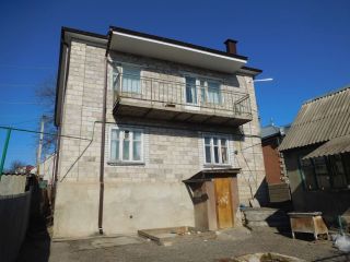 Продаю блочный дом косметический ремонт имеются хозяйственные постройки с коммуникациями фото 2 Ессентуки