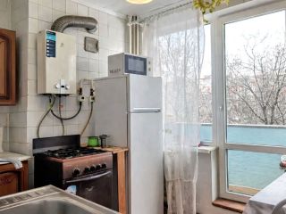 Продам двухкомнатную квартиру, хорошее состояние, 2 балкона фото Армавир