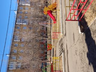 Продаю двушку косметический ремонт с мебелью пластиковые окна фото 14 Красноярск