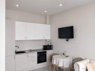 Сдается студия видеонаблюдение с мебелью фото Москва