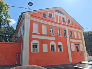 Сдаю помещение свободного назначения с мебелью отдельный вход фото Москва