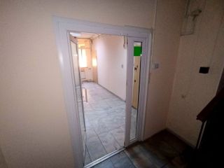 Продаю помещение свободного назначения в неплохом состоянии в центре города фото 6 Гуково