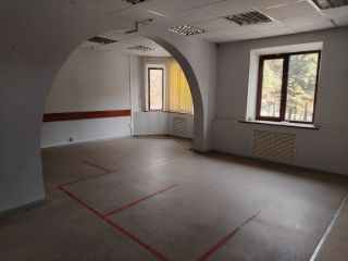 Продаю помещение свободного назначения в неплохом состоянии в центре города фото 8 Гуково