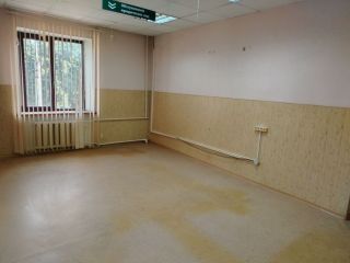 Продаю помещение свободного назначения в неплохом состоянии в центре города фото 14 Гуково