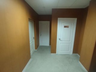 Продаю помещение свободного назначения в неплохом состоянии в центре города фото 16 Гуково