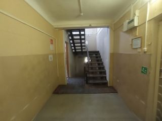 Продаю помещение свободного назначения в неплохом состоянии в центре города фото 23 Гуково