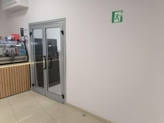 Сдается помещение под магазин есть пожарная сигнализация имеется охрана фото Химки