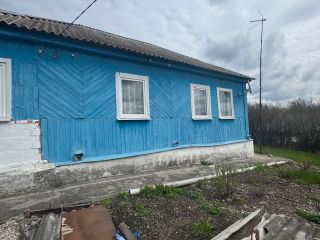 Продаю деревянный дом рядом асфальт подключена канализация фото Губкин