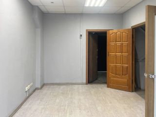 Сдаю помещение свободного назначения имеется охрана без посредников фото 6 Екатеринбург