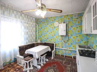 Продаю деревянный дом подключена канализация есть электричество фото 2 Барнаул