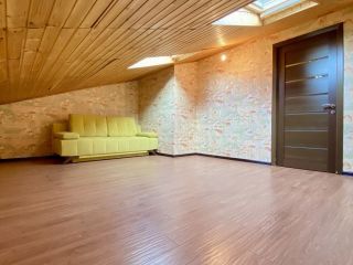 Продается 3 комнатная квартира ремонт по авторскому проекту с мебелью удобный заезд фото 3 Краснодар