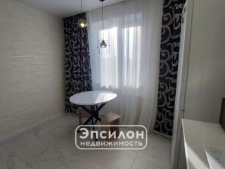 Продаю однокомнатную квартиру с мебелью установлены натяжные потолки фото Курск