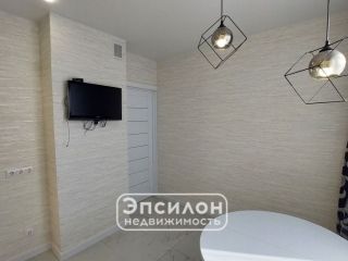 Продаю однокомнатную квартиру с мебелью установлены натяжные потолки фото 3 Курск