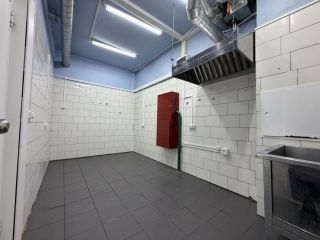 Сдаю помещение под магазин отдельный вход свободного назначения фото 7 Москва