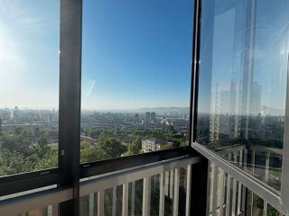 Продается 1 комн. квартира ремонт по западным стандартам панорамные окна красивый фото 9 Красноярск