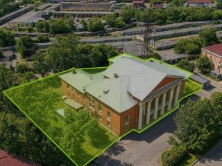 Продаю нежилое помещение фото Бийск