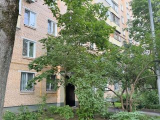 Продам трешку взрослый собственник фото 18 Москва