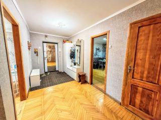 Продам 4 комнатную квартиру с коммуникациями ухоженный подъезд фото 2 Тихогрецк