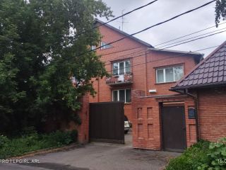 Продам кирпичный коттедж с плодоносящим садом есть теплица фото 2 Красноярск