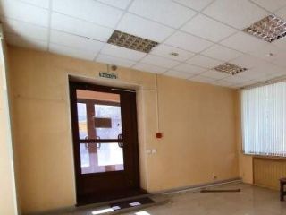 Сдам помещение под магазин имеется охрана с коммуникациями фото 4 Санкт-Петербург