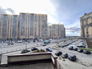 Продается трехкомнатная квартира в отличном состоянии с мебелью фото 30 Санкт-Петербург