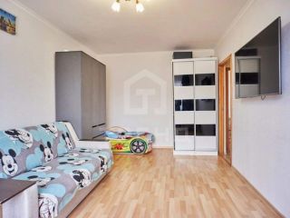 Продается 3 комн. квартира с мебелью установлены пластиковые окна фото 3 Санкт-Петербург