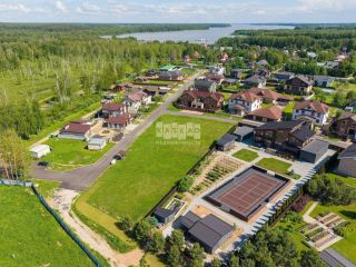 Продается участок земли с коммуникациями имеются хозяйственные постройки фото Мытищи
