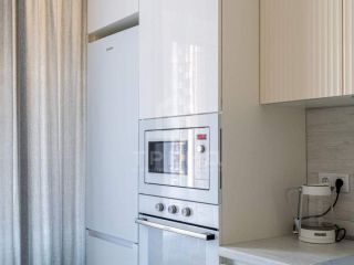 Продам 2 комнатную квартиру установлены натяжные потолки видеонаблюдение фото 2 Санкт-Петербург