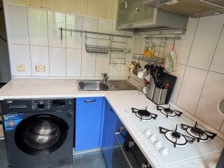 Продам 2 комнатную квартиру взрослый собственник с мебелью фото 6 Москва