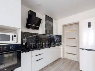 Продается 2 комнатная квартира евроремонт фото 2 Санкт-Петербург