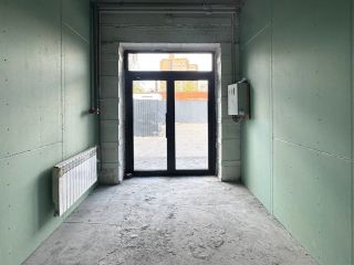 Продается помещение свободного назначения с коммуникациями отдельный вход фото 3 Москва