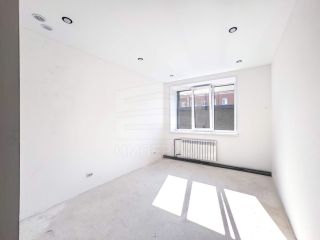 Продаю нежилое помещение с коммуникациями фото Москва